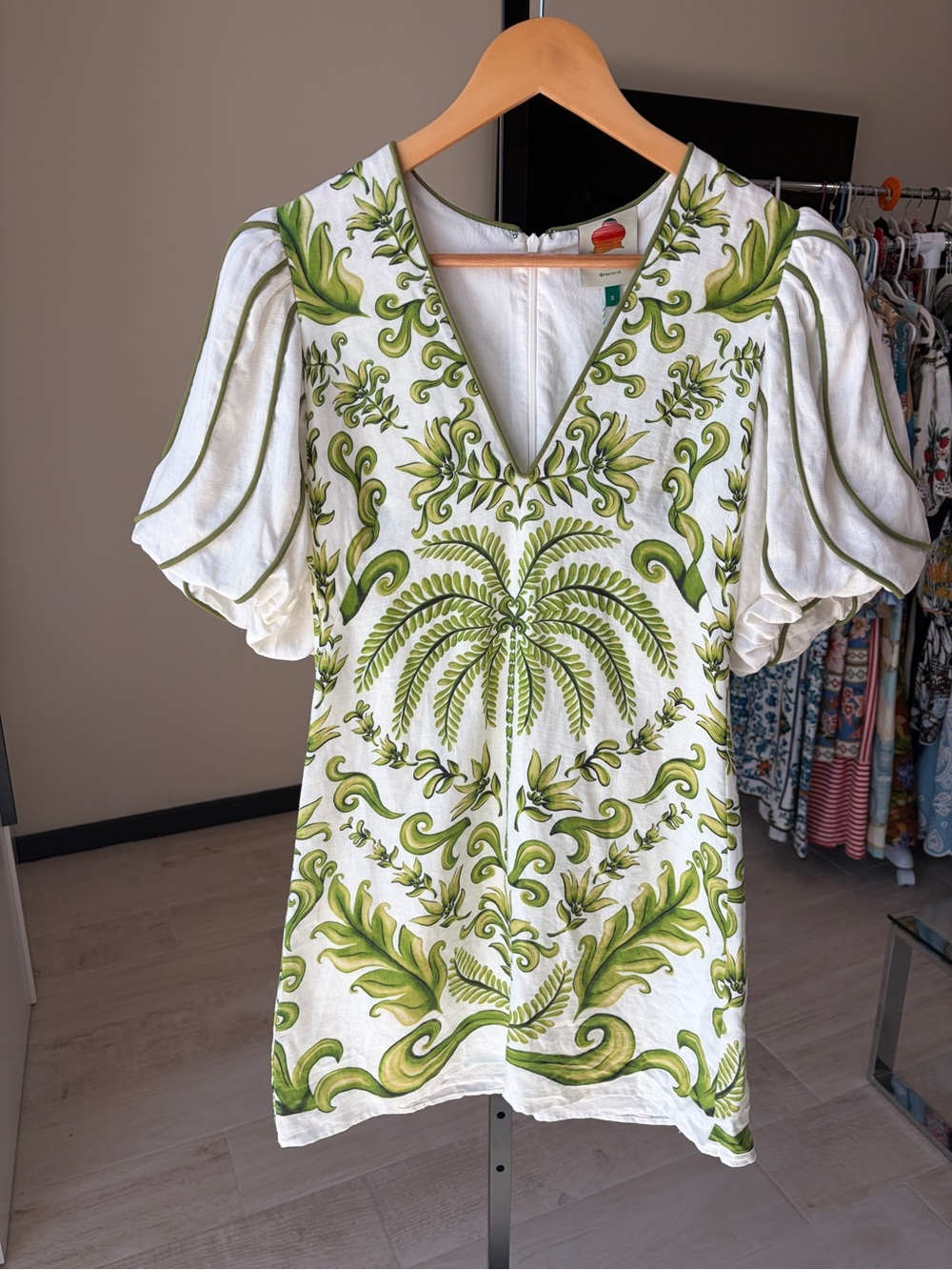 Farm Rio: Off-White Milani V Neck Mini Dress - Picture 11 of 12